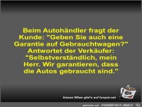 Beim Autoh�ndler fragt der Kunde