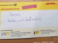 DHL-Lieferung mit handgeschriebener Notiz
