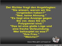 Der Richter fragt den Angeklagten