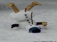 betrunkener Schneemann