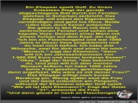 Ein Ehepaar spielt Golf