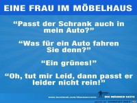 Eine Frau im M�belhaus