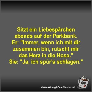 Sitzt-ein-Liebespärchen-abends-auf-der-Parkbank.jpg von Fossy