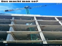 Der Kran bleibt dort