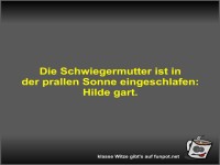 Die Schwiegermutter ist in der prallen Sonne eingeschlafen