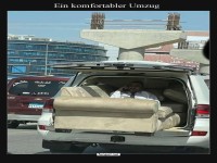 Sofas auch im Stra�enverkehr bequem nutzen