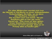 Ein altes M�tterchen wendet sich (vor der Wende) in...