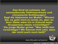 Das Kind ist schwarz, hat semmelblonde Ostfriesenhaare und