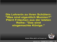 Die Lehrerin zu ihren Sch�lern