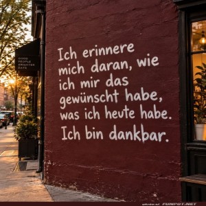 Wand-der-Erinnerungen:-Dankbarkeit-im-Vorbeigehen.jpg von Josie-96