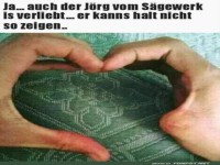 Humorvolles Herz aus H�nden geformt