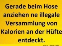 Illegale Versammlung beim Anziehen entdeckt