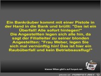 Ein Bankr�uber kommt mit einer Pistole in der Hand in die...