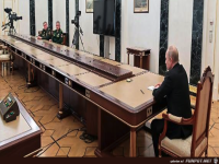 Putin immer auf Abstand