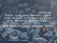 Ein Mensch ist glücklich