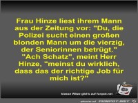 Frau Hinze liest ihrem Mann aus der Zeitung vor