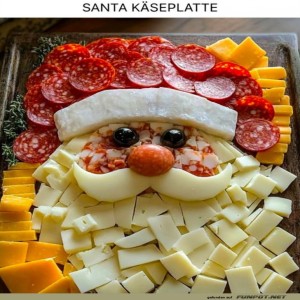 K�se-trifft-Santa:-Ein-festlicher-Gru�!.jpg von Felia-1998
