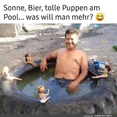 Spa&szlig;-im-DIY-Pool-mit-Barbie-Gesellschaft.jpg von Lucie37