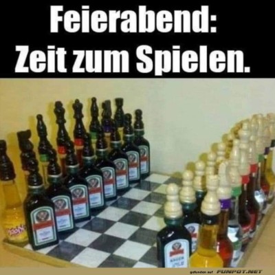 Schach-mit-Schuss:-Flaschenstrategie!.jpg von Nachtstern