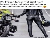 Lederhosen und Motorr�der: Ein unschlagbares Duo