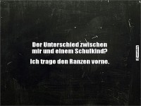 Erwachsener Humor: Ranzen vorne!