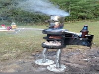 Holzkohlengrill