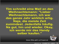 Tim schreibt eine Mail an den Weihnachtsmann