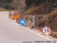 Verkehrszeichen - 2004-11-611-1