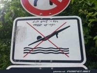 Schwimmer-Traum trifft auf Realit�t: Verboten!
