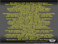 Ein Mann will ein Bild aufh�ngen
