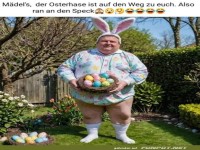 Lustiger Osterhase im Garten
