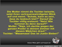 Die Mutter nimmt die Tochter beiseite