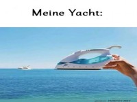 Optische T�uschung: Miniatur-Yacht im Griff