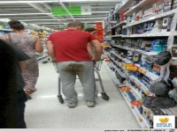 Not-even-poop-pants-can-stop-him-from-getting-shaving-cream-