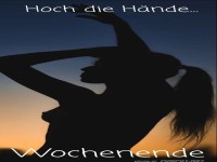 Silhouette im Sonnenuntergang feiert Wochenende