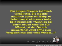 Ein junges Ehepaar ist frisch verheiratet