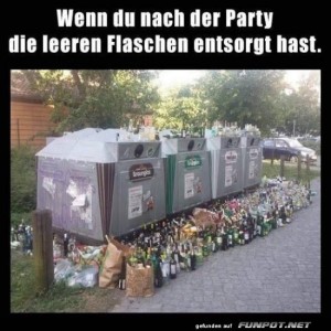 Party-vorbei,-Flaschenchaos-bleibt!.jpg von Brandon