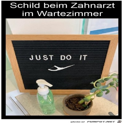 ZahnarztWartezimmer.jpg von Seematze