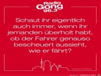 Schaut ihr auch immer wenn ihr einen ueberholt