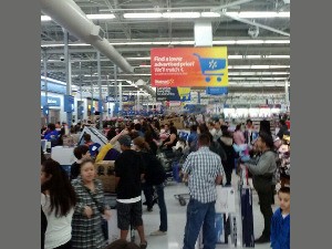 klicke hier, um die Datei herunterzuladen BLACK-FRIDAY-IN-AMERICA