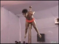 Indian-pole-dancing