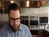 wie man Knoblauch in 10 Sekunden schält