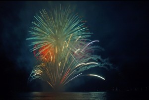 klicke hier, um die Datei herunterzuladen Fireworks - Feuerwerke