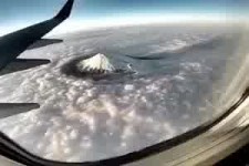 Mount Fuji - vom Flugzeug aus gefilmt 