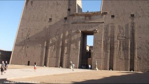 klicke hier, um die Datei herunterzuladen A JOURNEY TROUGHT EGYPT 2