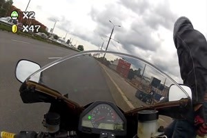 SuperMario auf dem Motorrad