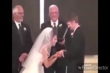 die Braut lacht sich tot