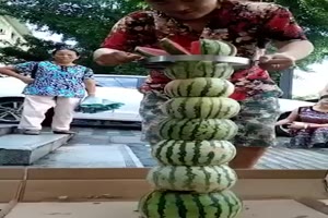 Kunstwerke aus Wassermelonen