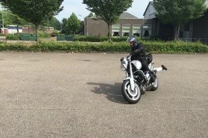Motorrad fahren mit Handycap