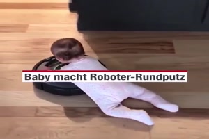 Baby macht Roboter-Rundputz